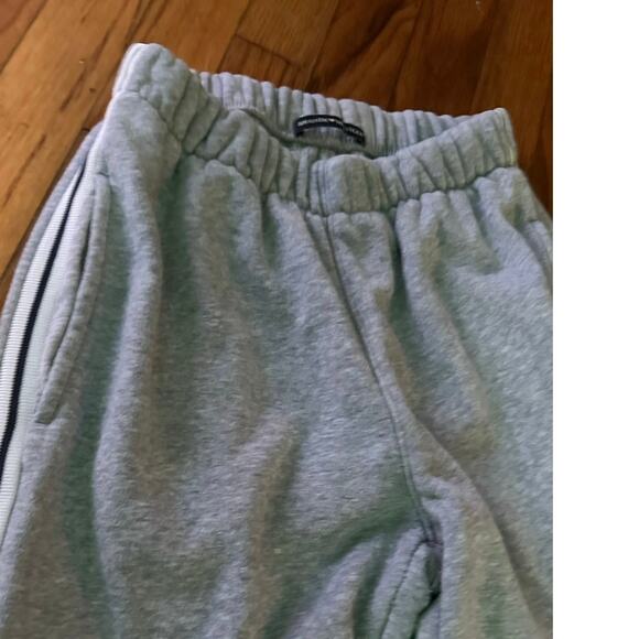 Brandy Melville Rosa Grey Sweatpants Side Stripe Size XS - Picture 2 of 6